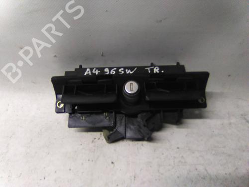 Bagagerumshåndtag Bagagerumshåndtag AUDI A4 B6 (8E2) 2.0 (130 hp) 22948912 22948912