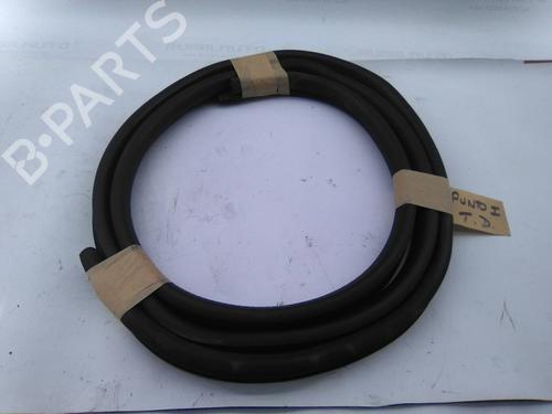 Gummiliste Gummiliste FIAT PUNTO (176_) 75 1.2 (73 hp) 22949138 22949138