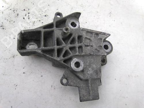 Used Engine mount Engine mount RENAULT CLIO II (BB_, CB_) 1.9 D (B/CB0E, BB0J) (64 hp) 19822627 19822627