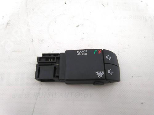 Used Steering wheel controls Steering wheel controls RENAULT CLIO IV (BH_) 1.5 dCi 90 (90 hp) 19822682 19822682