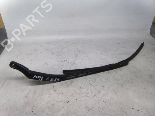 Used Front windshield wiper arm Front windshield wiper arm 19822989 19822989