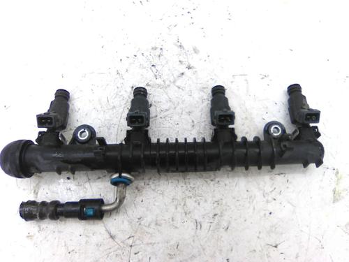 Used Injection rail Injection rail OPEL CORSA C (X01) 1.2 (F08, F68) (75 hp) 19825896 19825896
