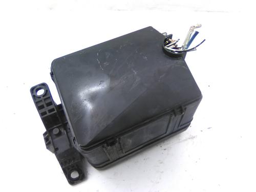 Used Fuse box Fuse box HONDA CIVIC VI Saloon (EJ, EK, SO) 1.4 i (EJ9) (90 hp) 19826077 19826077