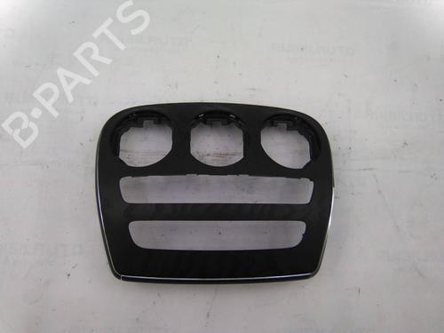 Used Air vent Air vent MERCEDES-BENZ C-CLASS T-Model (S205) C 220 BlueTEC / d (205.204) (170 hp) 19826355 19826355