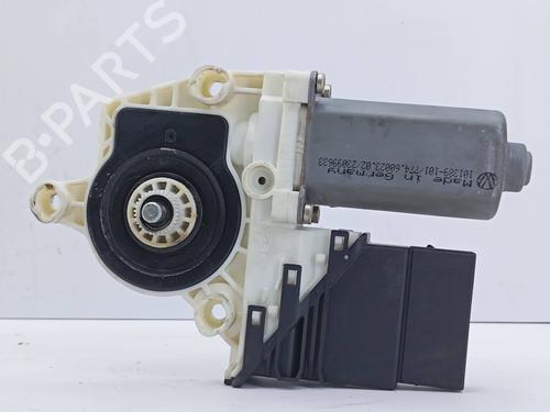 Used Left rear window motor Left rear window motor VW BORA I (1J2) 1.9 TDI (90 hp) 28135923 28135923