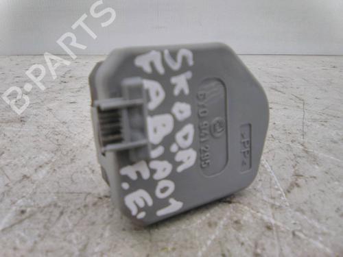 Koplamp verstelmotor Koplamp verstelmotor SKODA FABIA I (6Y2) 1.4 (68 hp) 22951833 22951833