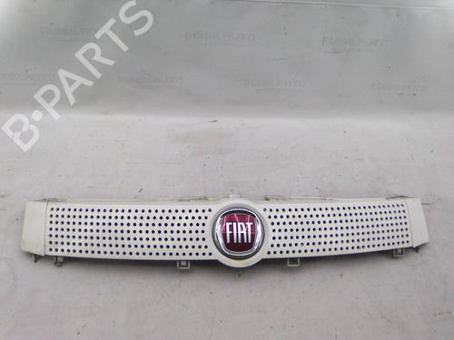 Grill Grill FIAT PANDA (169_) 1.3 D Multijet (169.AXC1A) (70 hp) 19827207 19827207