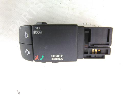 Comandos do volante Comandos do volante RENAULT CLIO IV (BH_) 1.5 dCi 75 (75 hp) 19827787 19827787