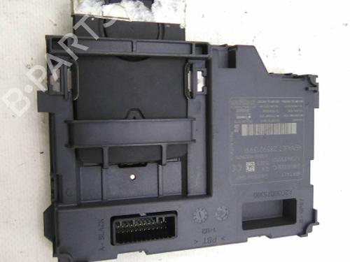 Used Card reader Card reader RENAULT CLIO IV (BH_) 1.5 dCi 75 (75 hp) 19827814 19827814