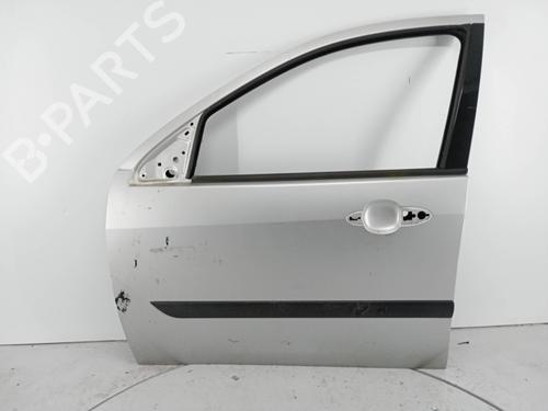Used Left front door Left front door 31590942 31590942