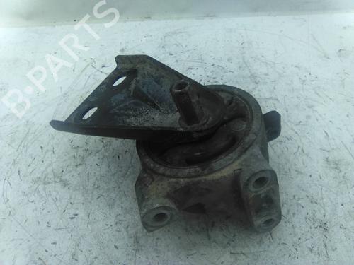 Used Gearbox mount Gearbox mount SUZUKI VITARA (ET, TA, TD) 1.9 D All-wheel Drive (SE419TD) (75 hp) 19828472 19828472