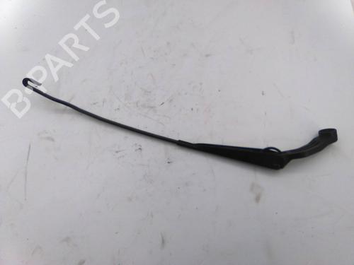 Used Front windshield wiper arm Front windshield wiper arm SUZUKI VITARA (ET, TA, TD) 1.9 D All-wheel Drive (SE419TD) (75 hp) 19828511 19828511