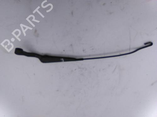 Used Front windshield wiper arm Front windshield wiper arm SUZUKI VITARA (ET, TA, TD) 1.9 D All-wheel Drive (SE419TD) (75 hp) 19828512 19828512