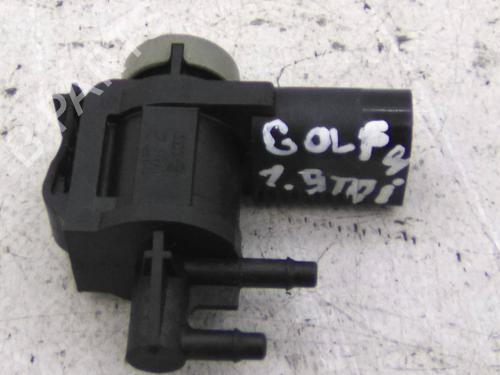 Used Electronic module Electronic module VW GOLF IV (1J1) 1.9 TDI (90 hp) 19828649 19828649