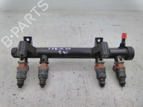 Used Injection rail Injection rail 19828662 19828662