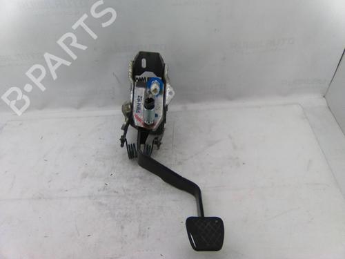 Used Clutch pedal Clutch pedal 19828832 19828832