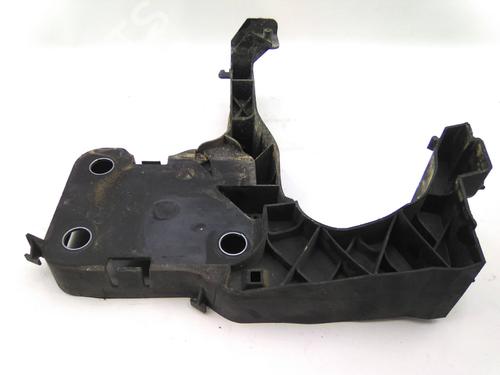 Used Left headlight support Left headlight support RENAULT MEGANE II Estate (KM0/1_) 1.5 dCi (KM0F, KM0T, KM2B) (82 hp) 19829461 19829461