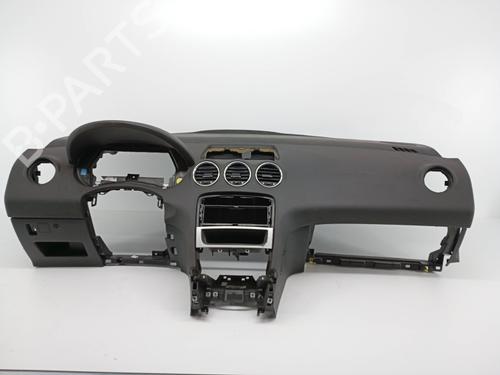 Tablier Tablier PEUGEOT 308 SW I Estate Van (4E_) 1.6 HDi (90 hp) 31076687 31076687