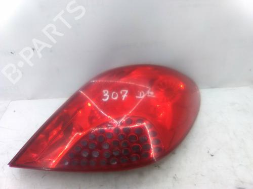 Used Right taillight Right taillight 22952208 22952208