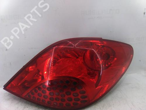Used Right taillight Right taillight 19830398 19830398