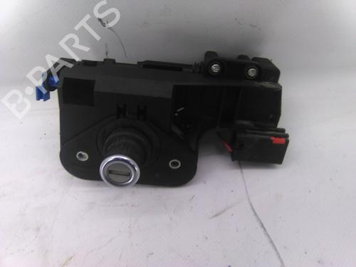 Used Tailgate lock Tailgate lock OPEL CORSA C (X01) 1.2 (F08, F68) (75 hp) 19830427 19830427