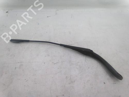 Used Front windshield wiper arm Front windshield wiper arm BMW 3 Touring (F31) 316 i (136 hp) 19830531 19830531