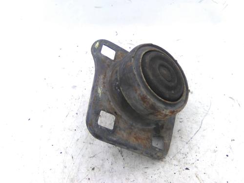 Used Engine mount Engine mount FORD FIESTA IV (JA_, JB_) 1.8 D (60 hp) 19831074 19831074