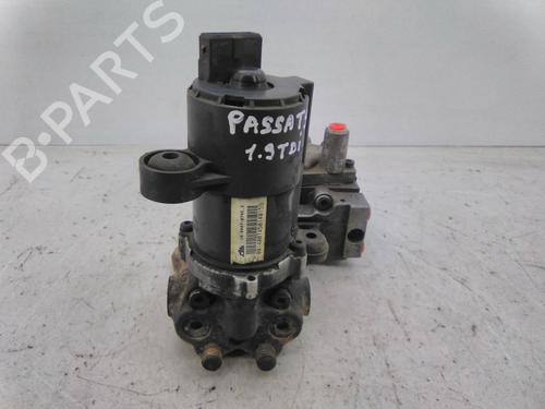 Used ABS pump ABS pump VW PASSAT B3/B4 Variant (3A5, 35I) 1.9 TDI (90 hp) 19831097 19831097
