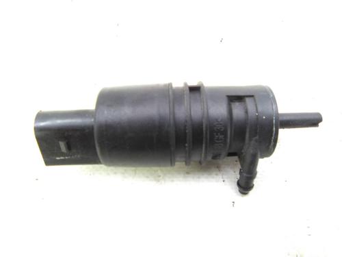 Used Washer pump Washer pump BMW 2 Coupe (F22, F87) 220 i (184 hp) 19831201 19831201