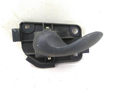 Venstre bagtil invendig håndtag Venstre bagtil invendig håndtag FIAT PUNTO (188_) 1.2 60 (188.030, .050, .130, .150, .230, .250) (60 hp) 29071493 29071493