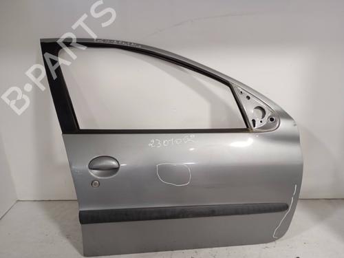 Used Right front door Right front door 23193085 23193085
