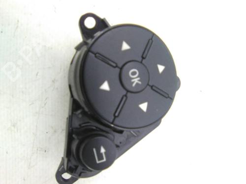 Used Steering wheel controls Steering wheel controls MERCEDES-BENZ E-CLASS T-Model (S212) E 250 CDI / BlueTEC (212.203, 212.204) (204 hp) 19832081 19832081