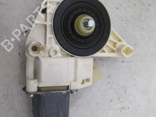 Used Right front window motor Right front window motor MERCEDES-BENZ E-CLASS T-Model (S212) E 250 CDI / BlueTEC (212.203, 212.204) (204 hp) 19832090 19832090