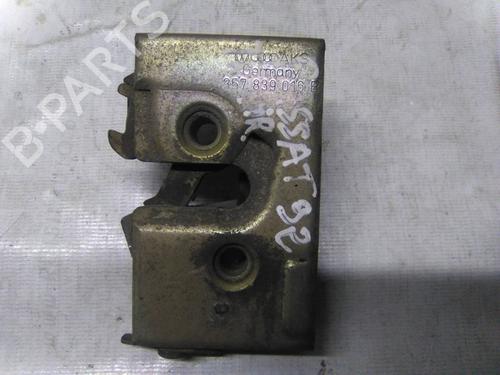 Used Rear right lock Rear right lock VW PASSAT B2 Saloon (32B) 1.6 TD (70 hp) 19833258 19833258