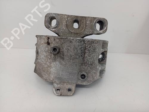 Used Engine mount Engine mount 32447885 32447885