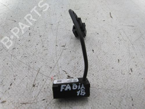 Used Electronic module Electronic module SKODA FABIA III (NJ3) 1.0 TSI (95 hp) 20318483 20318483