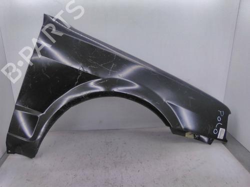 Used Right front fenders Right front fenders VW POLO II (86C, 80) 1.1 (50 hp) 22952516 22952516