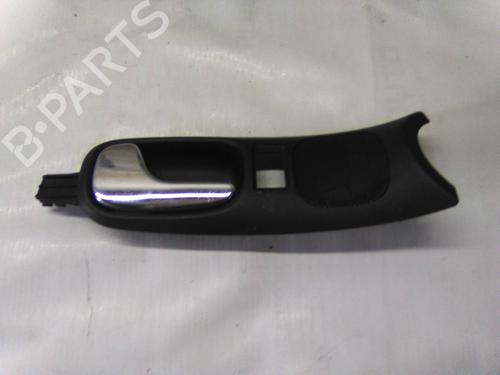 Used Front left interior door handle Front left interior door handle AUDI A4 B5 (8D2) 1.9 TDI (90 hp) 19834569 19834569