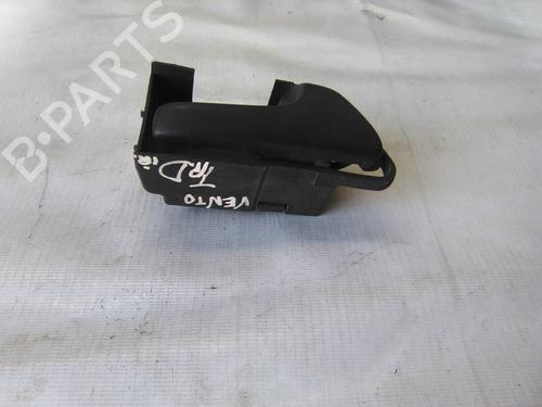 Used Rear right interior door handle Rear right interior door handle VW VENTO (1H2) 1.9 TD (75 hp) 19835156 19835156