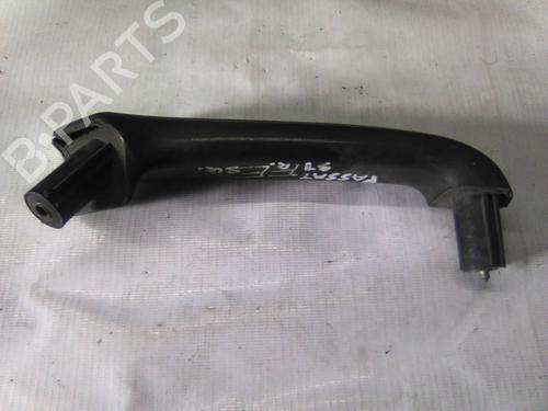 Used Front left interior door handle Front left interior door handle VW PASSAT B3/B4 (3A2, 35I) 1.6 TD (80 hp) 19835770 19835770