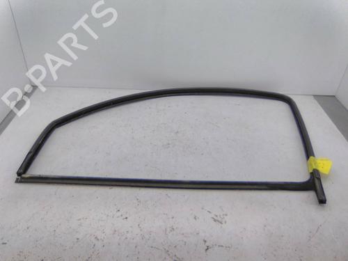 Gummiliste Gummiliste VW GOLF III (1H1) 1.9 D (64 hp) 22952648 22952648