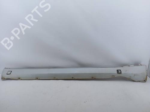 Used Right sideskirt Right sideskirt 19837593 19837593
