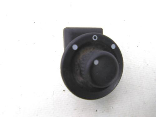 Used Switch Switch RENAULT MASTER II Bus (JD) 2.5 dCi (JD01, JD0Y, JD11, JD1W, JD1Y) (146 hp) 19837992 19837992
