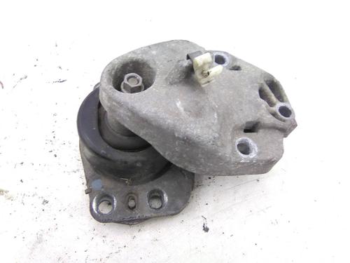 Used Engine mount Engine mount RENAULT MASTER II Bus (JD) 2.5 dCi (JD01, JD0Y, JD11, JD1W, JD1Y) (146 hp) 19838000 19838000