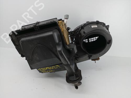 Used Heater matrix box Heater matrix box FORD FOCUS I Turnier (DNW) 1.4 16V (75 hp) 30977952 30977952