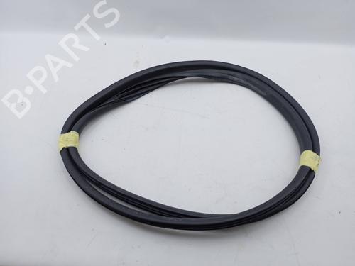 Used Rubber door seal Rubber door seal RENAULT CLIO IV (BH_) 0.9 TCe 90 (BHNF, BHMA, BHMH, BHJK, BHJR) (90 hp) 19838589 19838589