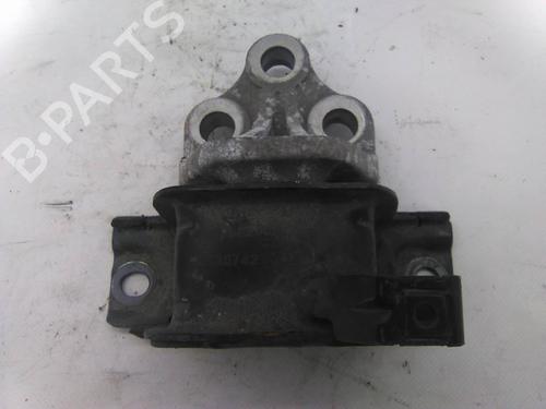 Used Engine mount Engine mount OPEL CORSA D (S07) 1.3 CDTI (L08, L68) (90 hp) 19839056 19839056