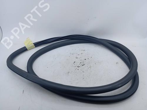 Used Rubber door seal Rubber door seal VOLVO V40 Hatchback (525) D2 (114 hp) 21288629 21288629