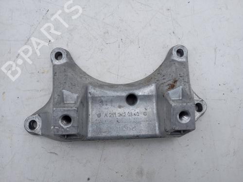 Used Gearbox mount Gearbox mount MERCEDES-BENZ C-CLASS T-Model (S205) C 220 BlueTEC / d (205.204) (163 hp) 19839561 19839561