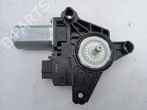 Used Right rear window motor Right rear window motor MERCEDES-BENZ C-CLASS T-Model (S205) C 220 BlueTEC / d (205.204) (163 hp) 19839599 19839599